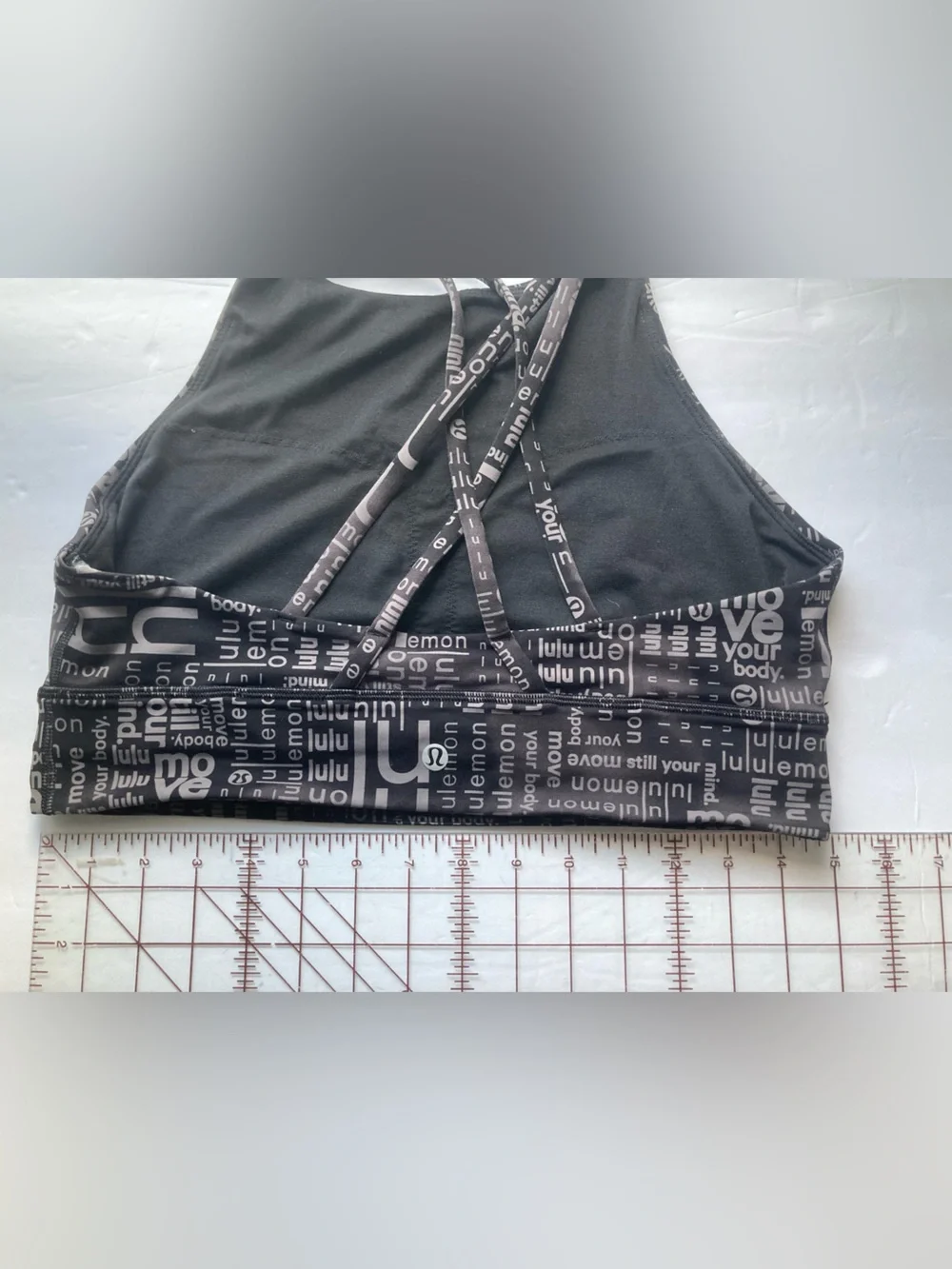Lululemon Energy High-Neck Longline Bra *Medium Support, B–D Cups Size 12 Logo